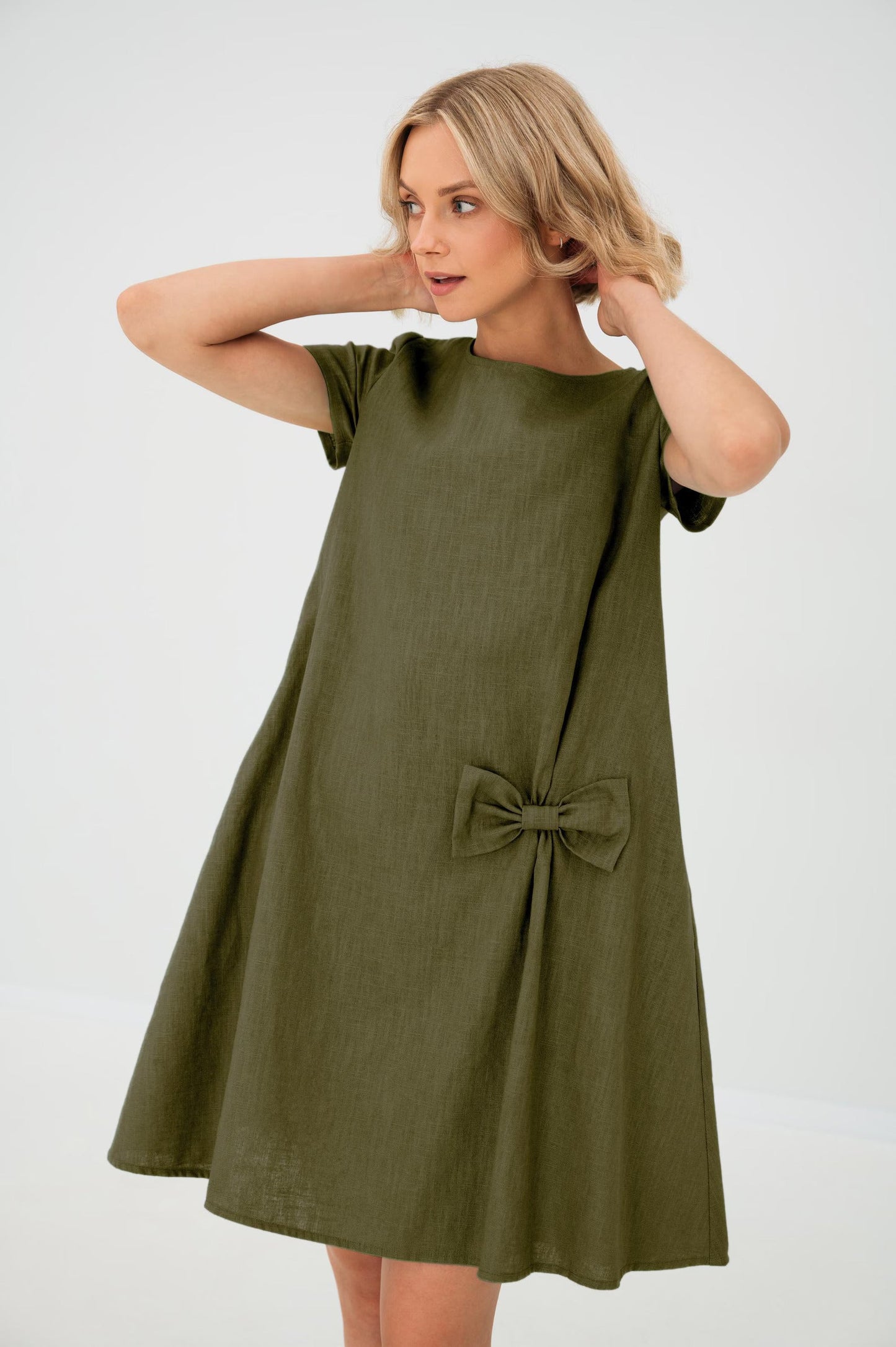 Robe “Douceur Noeud” – Élégance Minimaliste & Tissu Aérien